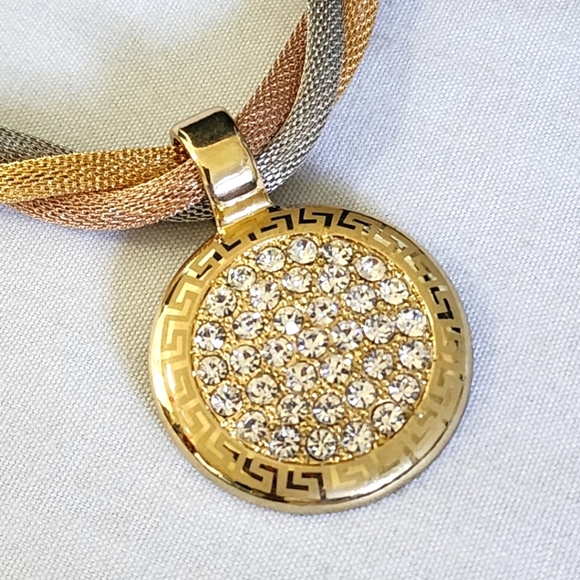 Tri Color Twist Mesh Necklace with Greek Key CZ Pendant and Earrings Set New - Picture 9 of 9